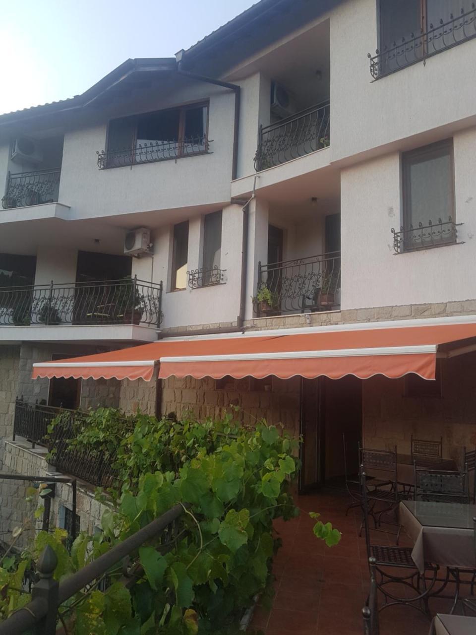 Family Hotel Silvestar Veliko Tarnovo Luaran gambar